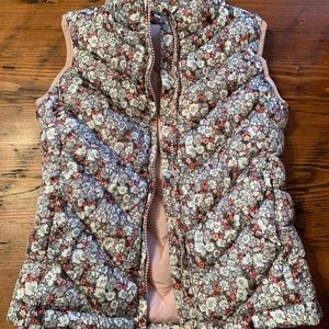 GAP girls puffer vest